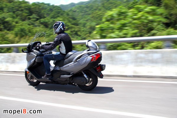 Suzuki Burgman650ExecutiveľĦ܇(ch)