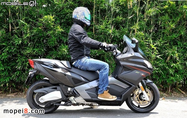 Śٿ_(d)Aprilia SRV850Ħ܇