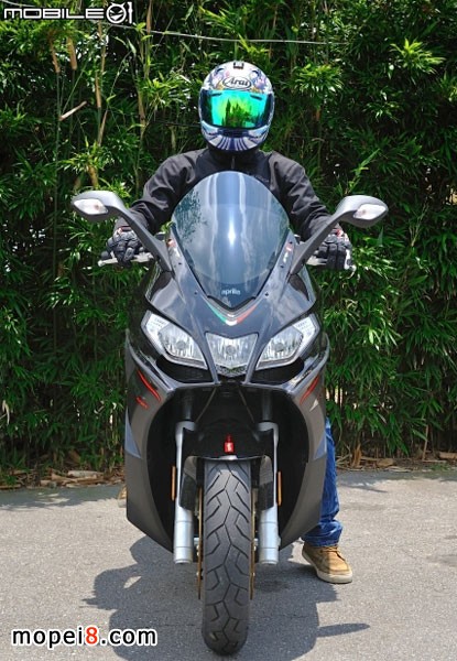 Śٿ_(d)Aprilia SRV850Ħ܇