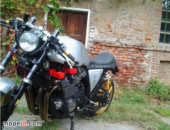 YAMAHA XJR1300Ħ܇