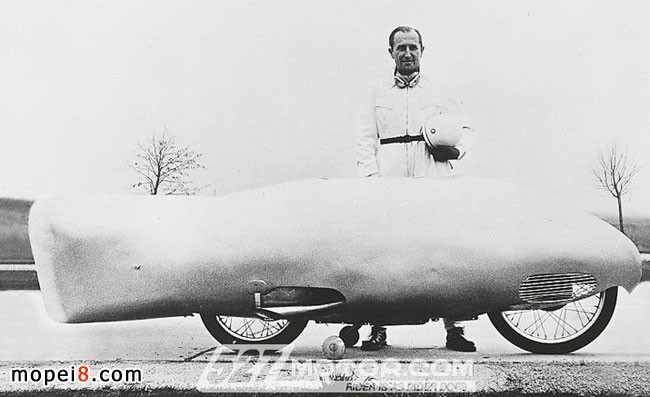 Ernst Henne{@͵BMW 500C(j)е܇̈́(chung)279.5km/hO