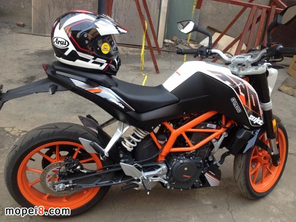 KTM 390 dukeԇ{